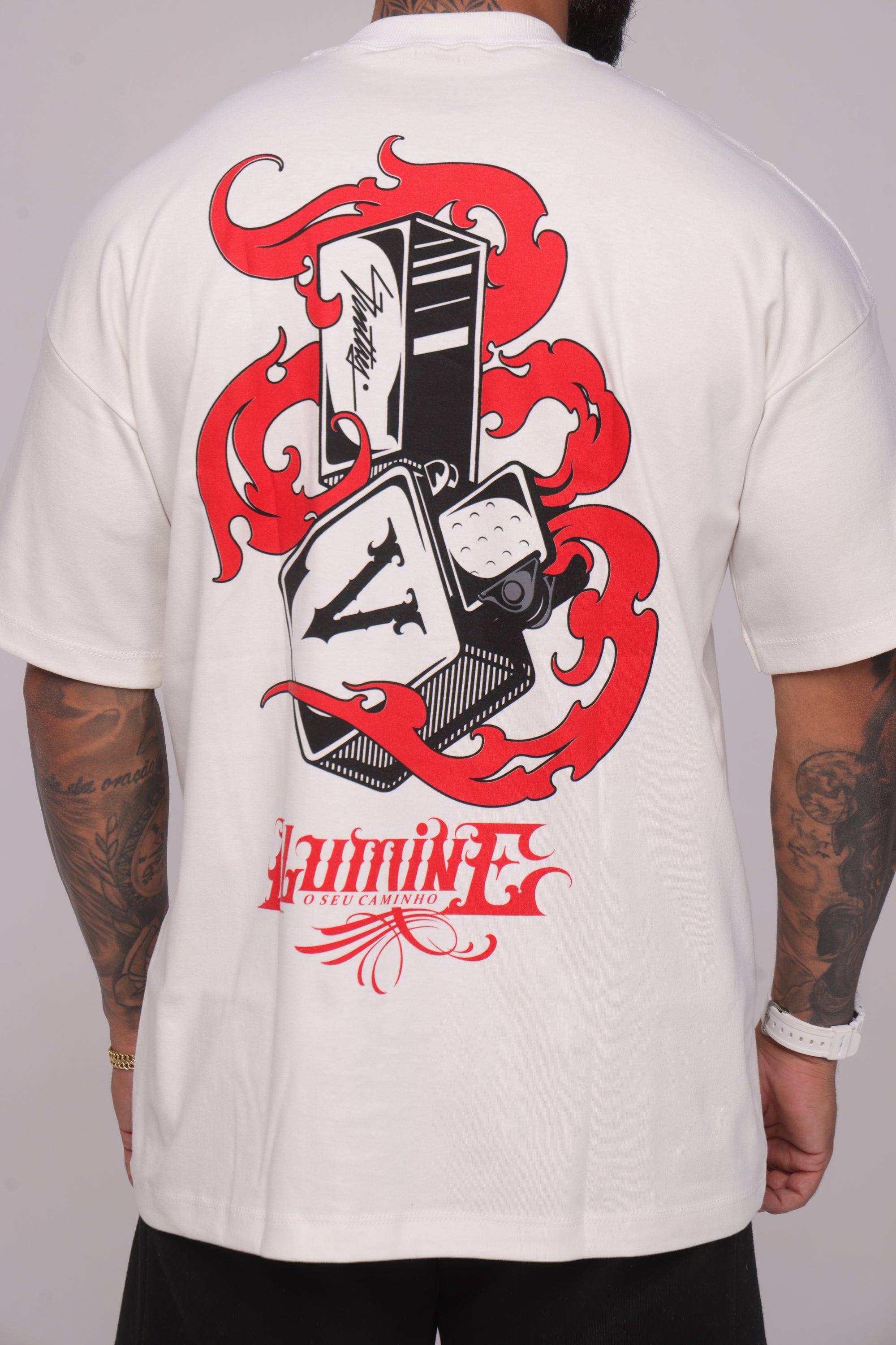 Camiseta oversized 23 "ILUMINE" - 230g