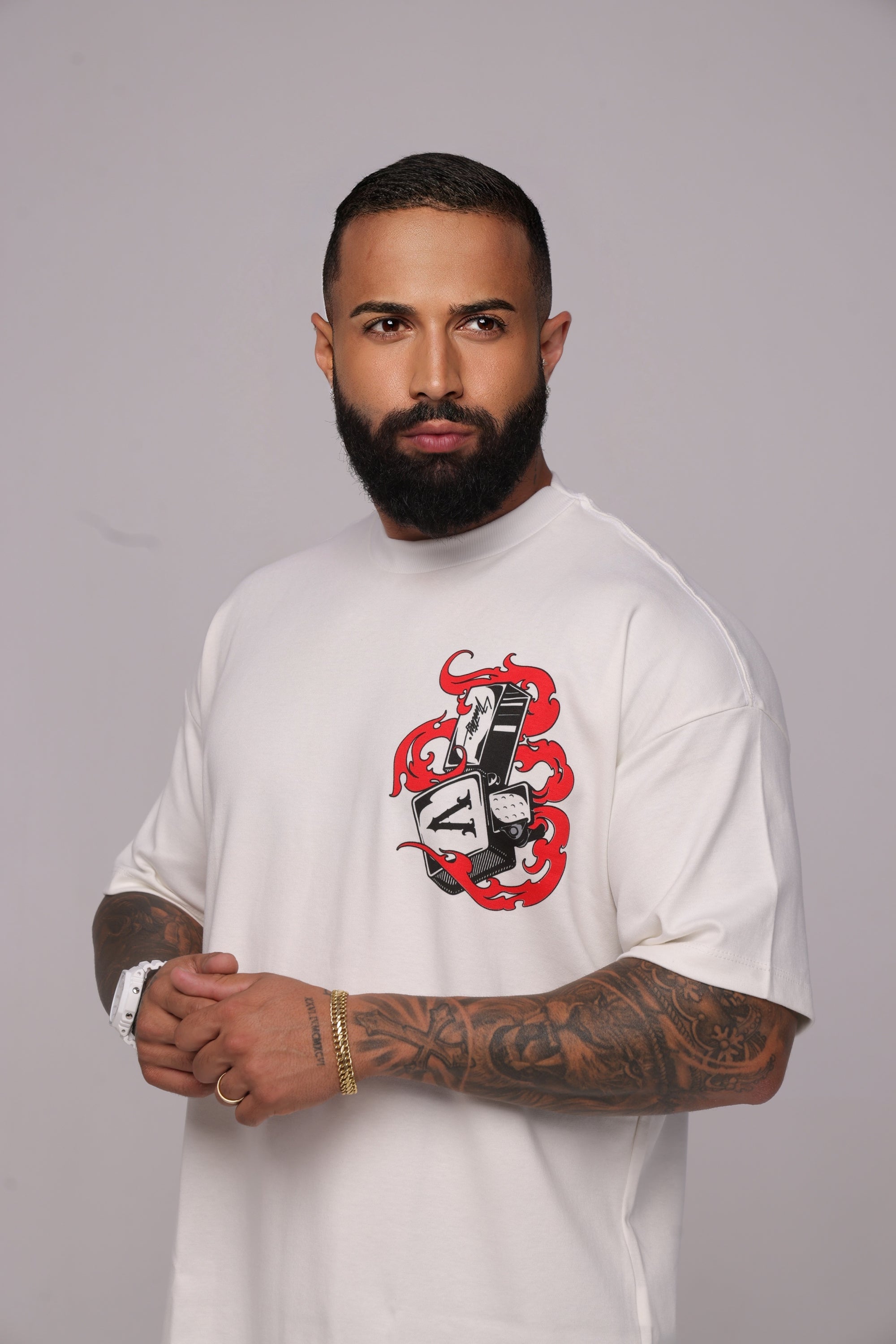 Camiseta oversized 23 "ILUMINE" - 230g